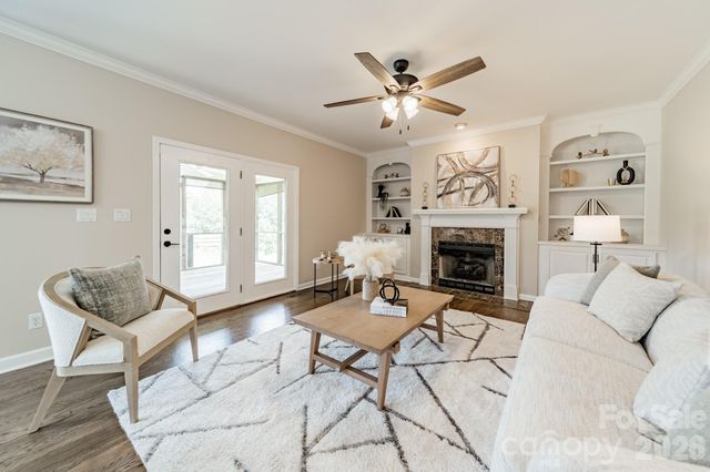 151 Turnberry Lane, Mooresville, NC 28117