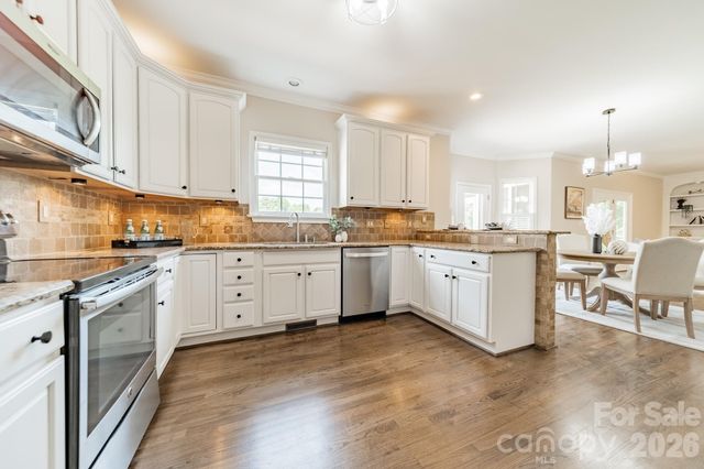 151 Turnberry Lane, Mooresville, NC 28117