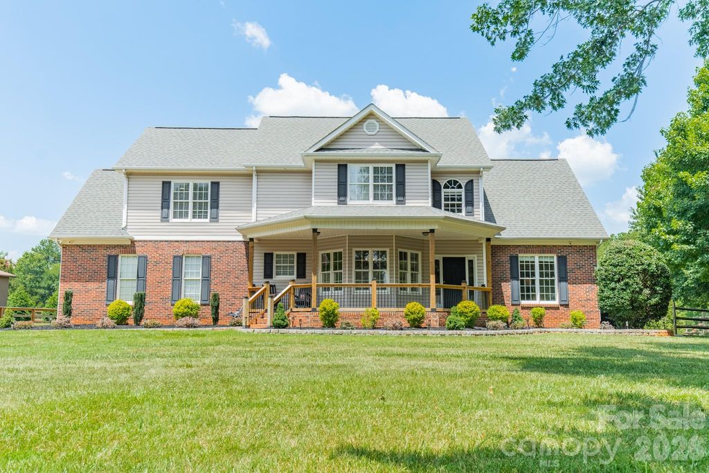151 Turnberry Lane, Mooresville, NC 28117