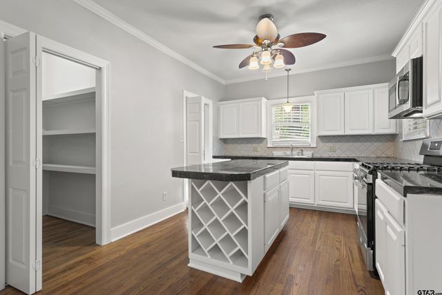 1205 S Augusta, Tyler, TX 75701