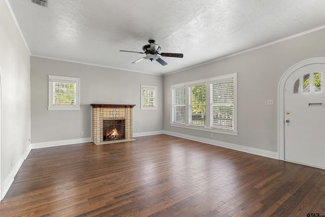 1205 S Augusta, Tyler, TX 75701