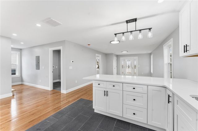 40 Allendale Avenue, North Providence, RI 02911