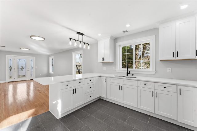 40 Allendale Avenue, North Providence, RI 02911