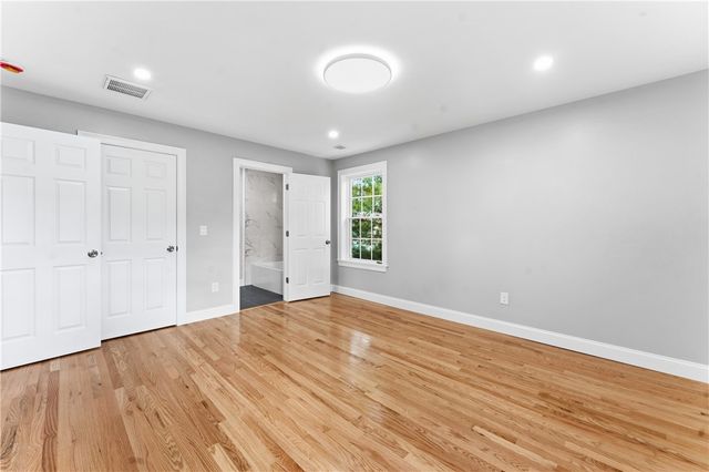 40 Allendale Avenue, North Providence, RI 02911