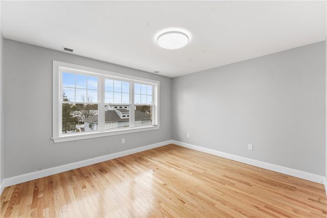 40 Allendale Avenue, North Providence, RI 02911