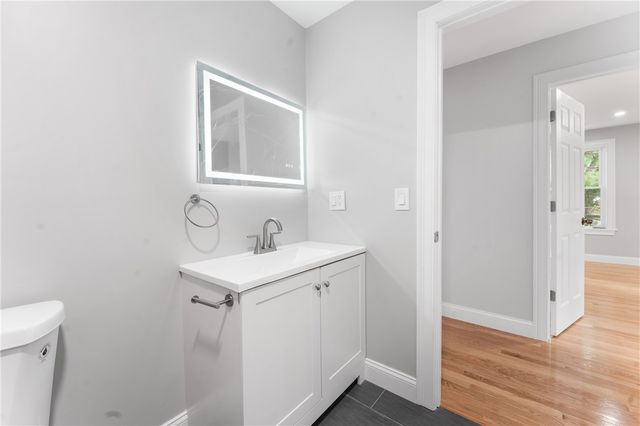 40 Allendale Avenue, North Providence, RI 02911