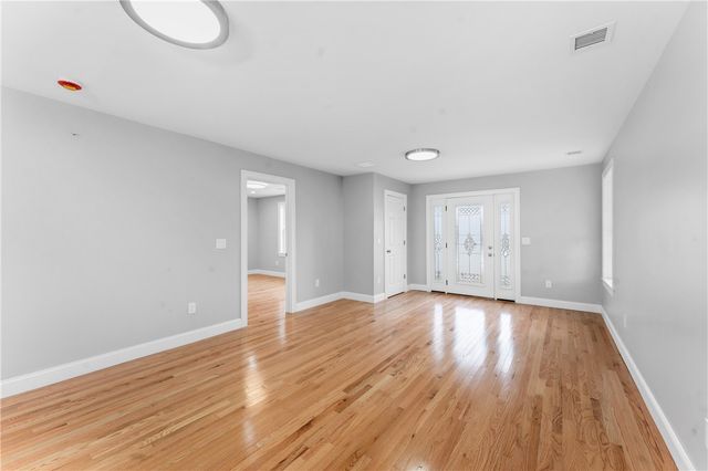 40 Allendale Avenue, North Providence, RI 02911