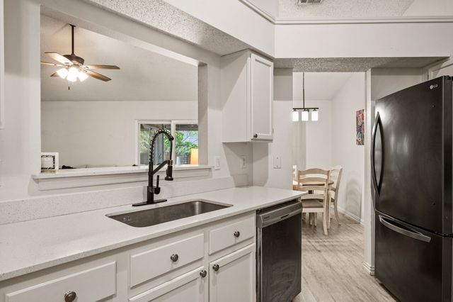 1428 Thistlewood Lane, Grapevine, TX 76051