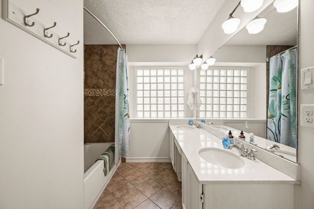 1428 Thistlewood Lane, Grapevine, TX 76051