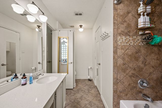 1428 Thistlewood Lane, Grapevine, TX 76051