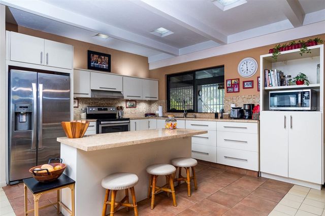 Bo Cerro Gordo, Carr 840 SECTOR VILLAS DEL OLIMPO, Bayamon, PR 00956