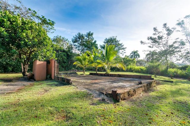 Bo Cerro Gordo, Carr 840 SECTOR VILLAS DEL OLIMPO, Bayamon, PR 00956