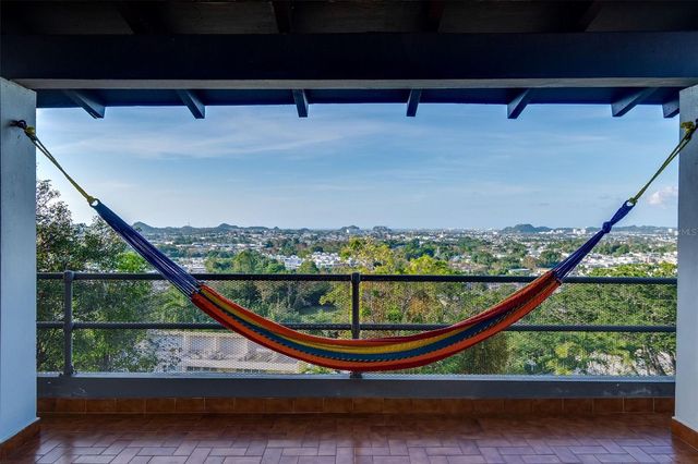 Bo Cerro Gordo, Carr 840 SECTOR VILLAS DEL OLIMPO, Bayamon, PR 00956