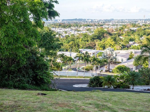 Bo Cerro Gordo, Carr 840 SECTOR VILLAS DEL OLIMPO, Bayamon, PR 00956