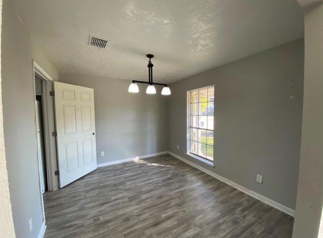 4127 Gallant Fox Drive, Pasadena, TX 77503