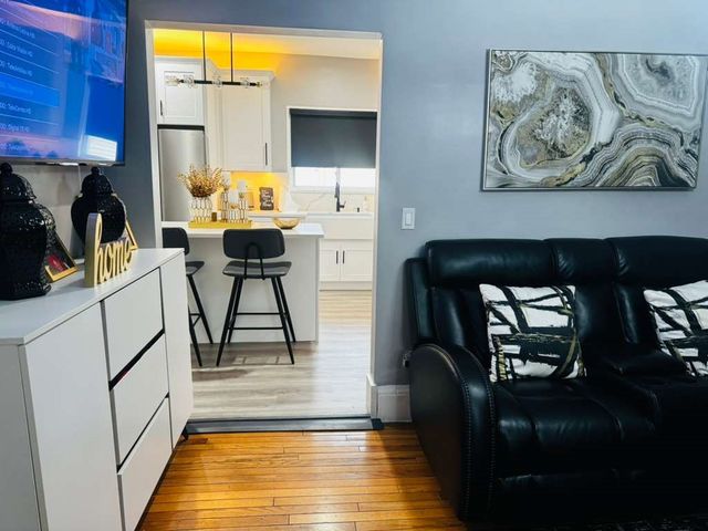 2 Parkview Avenue, Providence, RI 02905