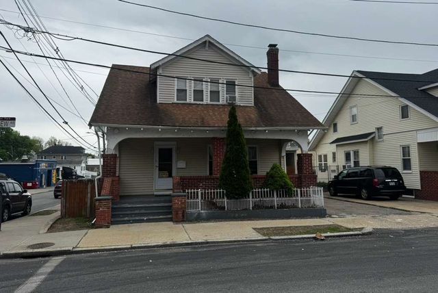 2 Parkview Avenue, Providence, RI 02905
