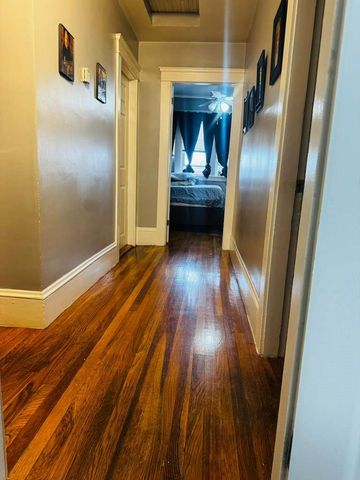 2 Parkview Avenue, Providence, RI 02905