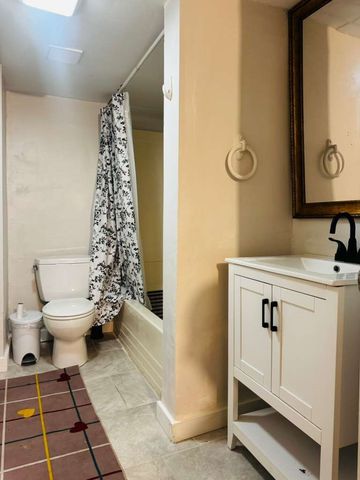 2 Parkview Avenue, Providence, RI 02905