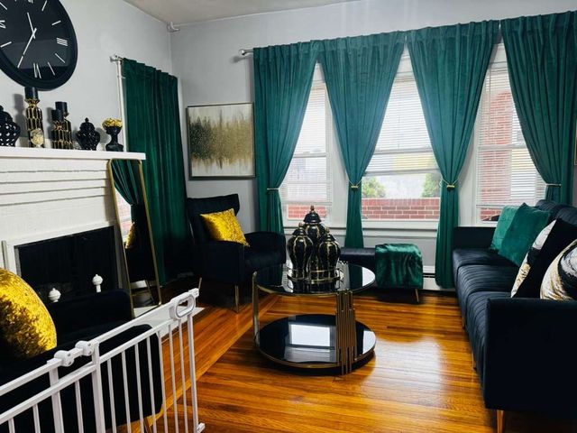 2 Parkview Avenue, Providence, RI 02905