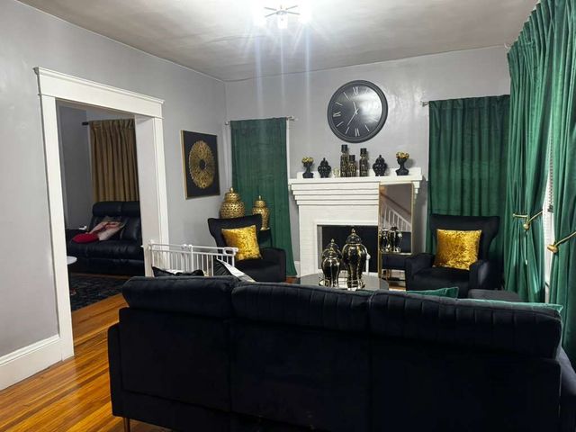 2 Parkview Avenue, Providence, RI 02905