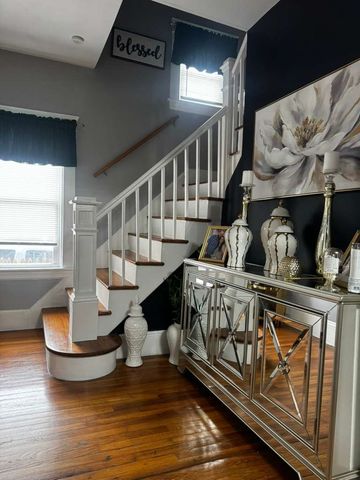 2 Parkview Avenue, Providence, RI 02905