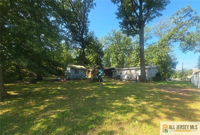 30 Caswell Avenue, Fords, NJ 08863