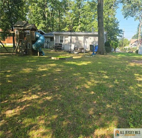 30 Caswell Avenue, Fords, NJ 08863