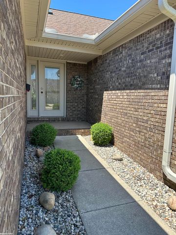 673 W Snowbird Circle, St Clair, MI 48079