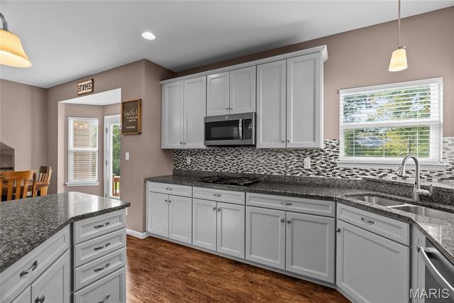 1004 Autumn Valley Court, Fenton, MO 63026