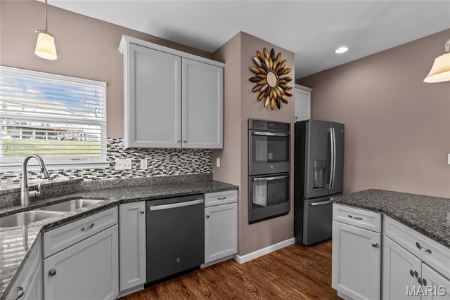 1004 Autumn Valley Court, Fenton, MO 63026