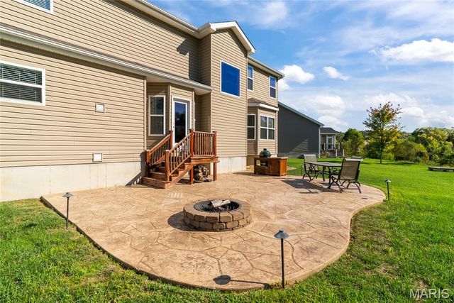 1004 Autumn Valley Court, Fenton, MO 63026