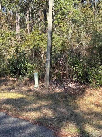 6632 Kensara Dr, Milton, FL 32583