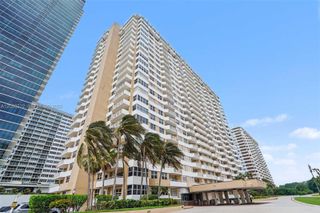 1980 S Ocean Drive 15A, Hallandale Beach, FL 33009