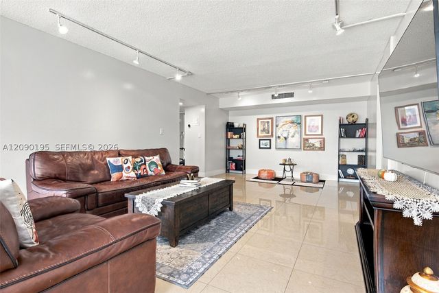 801 Three Islands Blvd 120, Hallandale Beach, FL 33009