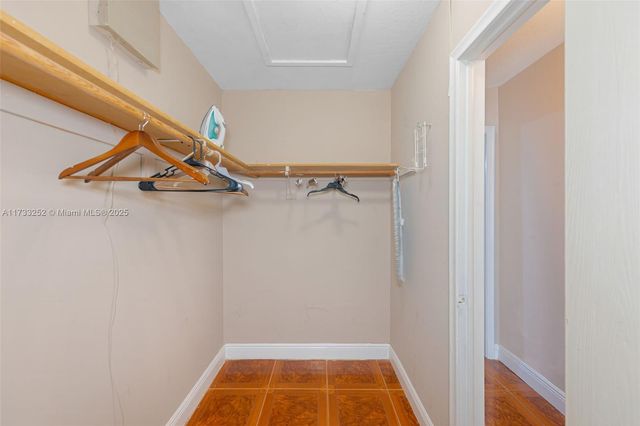 8406 NW 35th St, Coral Springs, FL 33065