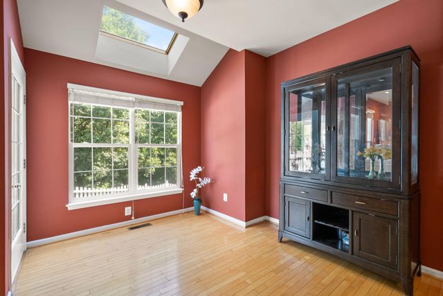 43258 SOMERSET HILLS TER, Ashburn, VA 20147