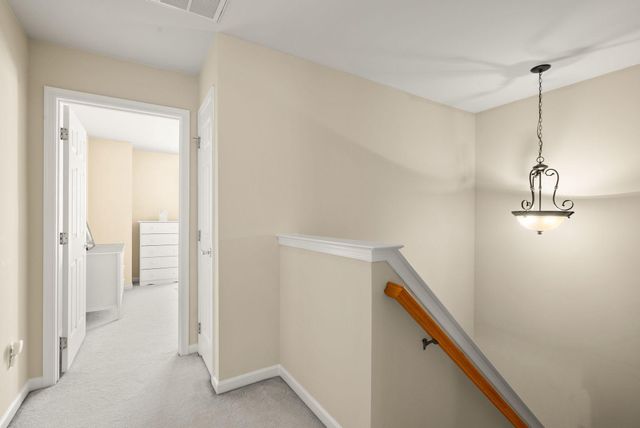 43258 SOMERSET HILLS TER, Ashburn, VA 20147