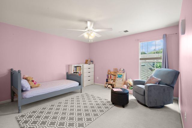 43258 SOMERSET HILLS TER, Ashburn, VA 20147