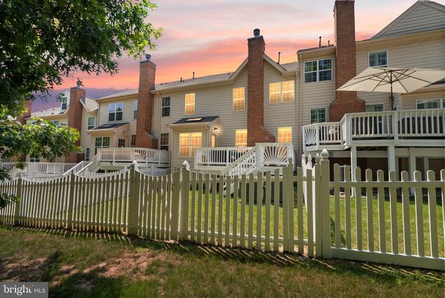 43258 SOMERSET HILLS TER, Ashburn, VA 20147