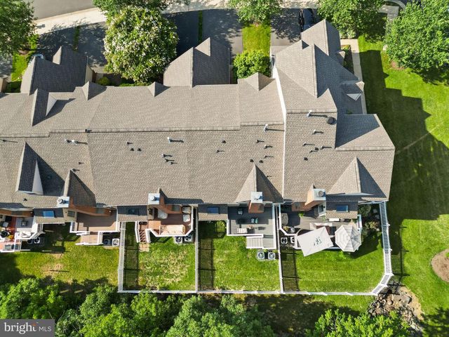 43258 SOMERSET HILLS TER, Ashburn, VA 20147