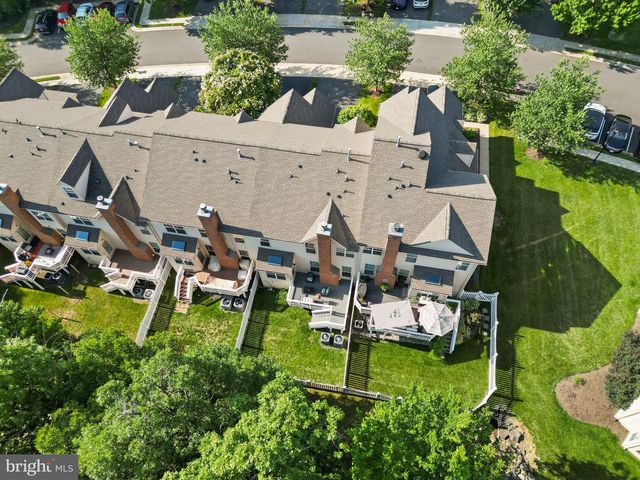 43258 SOMERSET HILLS TER, Ashburn, VA 20147