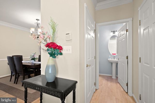 43258 SOMERSET HILLS TER, Ashburn, VA 20147