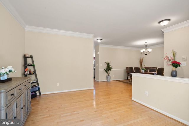 43258 SOMERSET HILLS TER, Ashburn, VA 20147