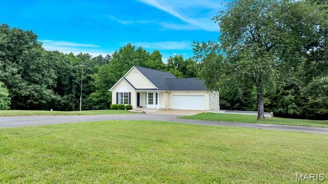275 Zoar Church Road, Wright City, MO 63390