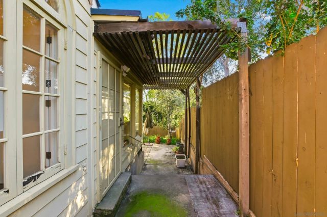 3641 8th Ave, San Diego, CA 92103