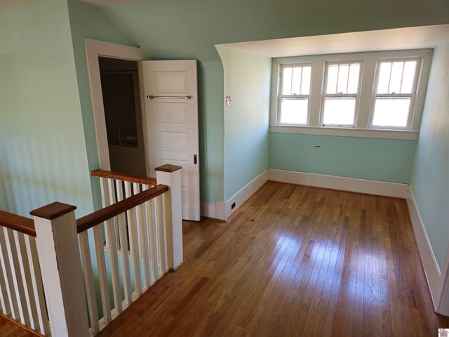 1103 Main St., Murray, KY 42071