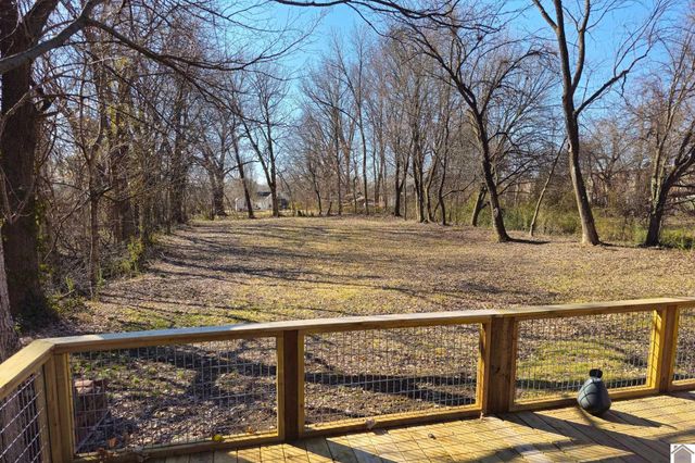 1103 Main St., Murray, KY 42071