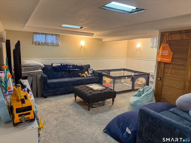 10 Cedar Street, Danbury, CT 06811