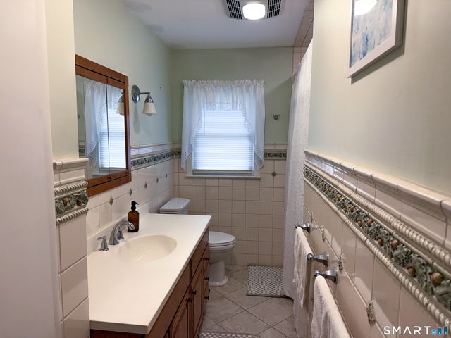 10 Cedar Street, Danbury, CT 06811